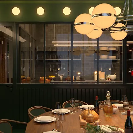 Hotell Grand Mess 4*