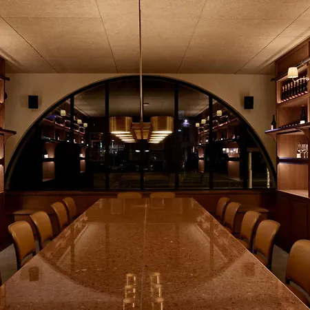 Hotell Grand Mess 4*