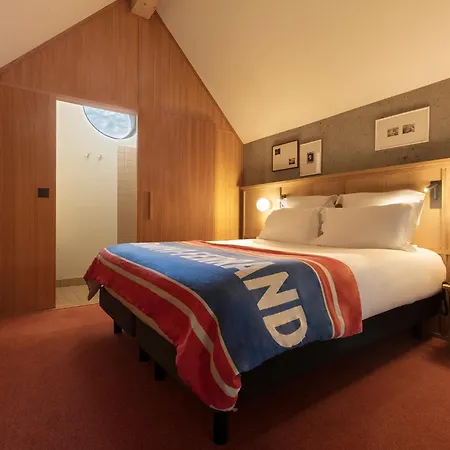 Grand Mess Hotell