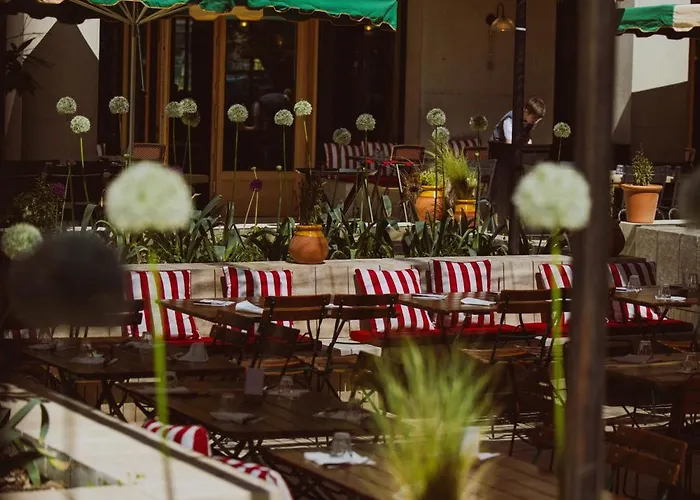 Hotell Grand Mess 4*